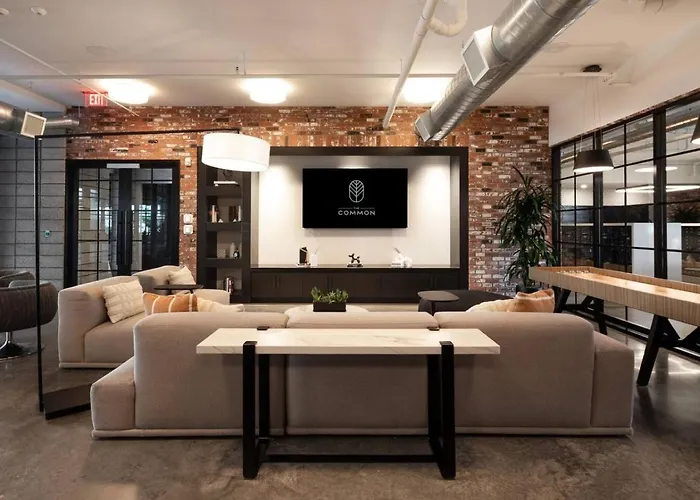 Zen Den In Arcadia - Pool, Fire Pits, Gym, Games Apartment Phoenix
