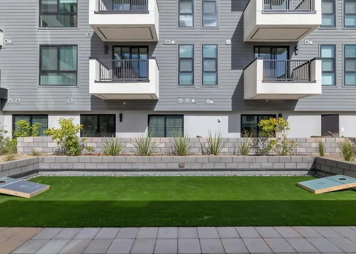 Apartment Zen Den In Arcadia - Pool, Fire Pits, Gym, Games